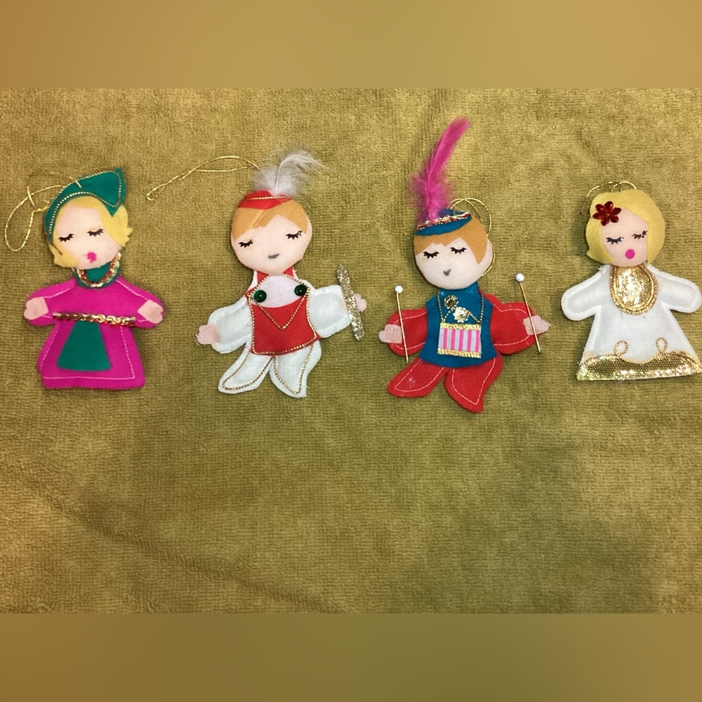 Lot of 4 Vintage Felt Christmas Ornaments